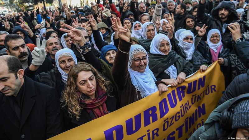 Die Kurden: Ein Volk zwischen Hoffnung und Unterdrückung