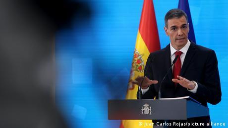 Spanien regularisiert 500.000 Migranten