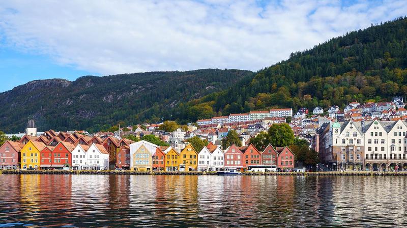 Bergen: Eine Stadt zwischen Meer und Bergen