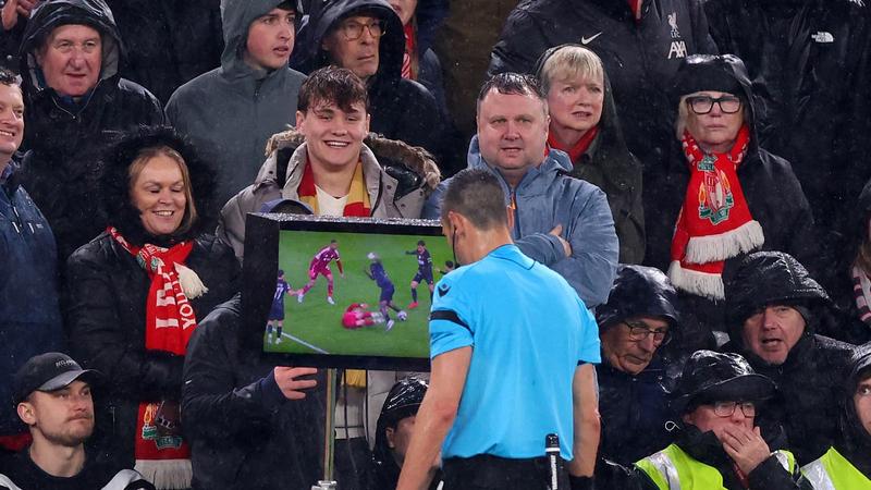 Die Mathematik hinter den Videobeweisen im Fußball