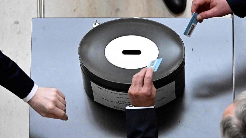 Bundestag beschließt Tankrabatt und Entlastungsprämie: Kontroverse Maßnahmen in der Energiekrise