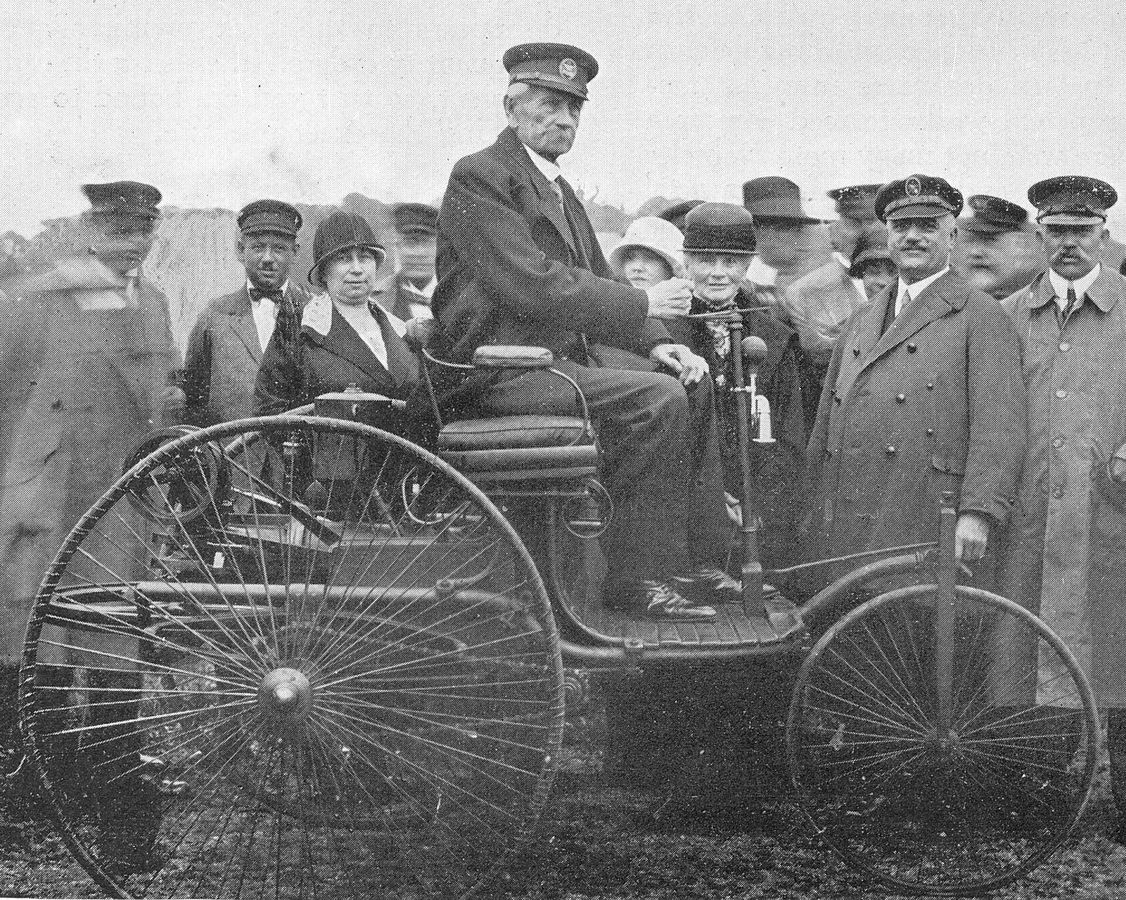 Carl Benz und die Geburt des Automobils: Eine kritische Auseinandersetzung mit Technikgeschichte, unternehmerischen Konflikten und kulturellem Erbe