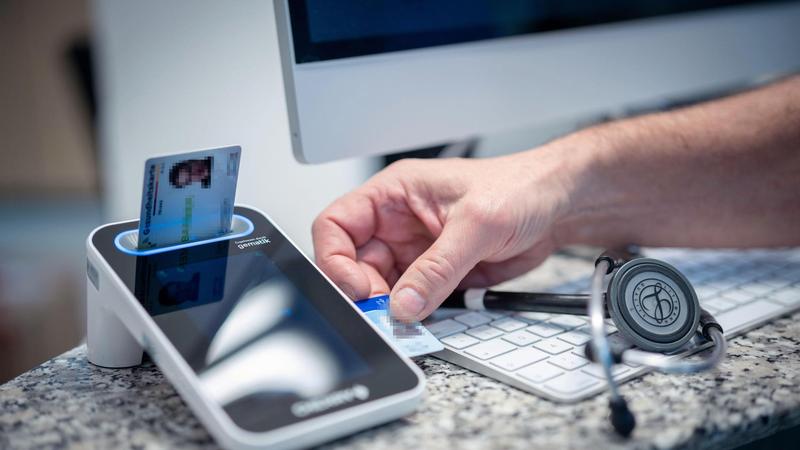 Krankenkassen sparen: Was sich für Patienten ändert