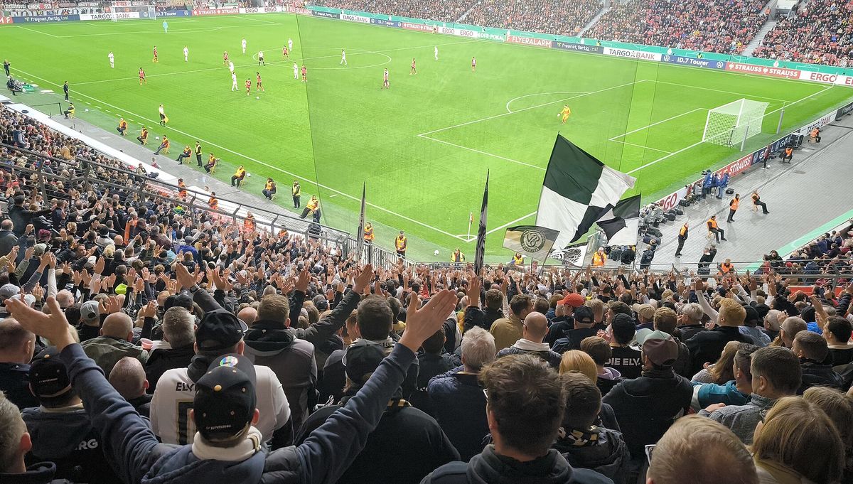 Sensationeller Sieg: Elversberg startet mit einem Erfolg