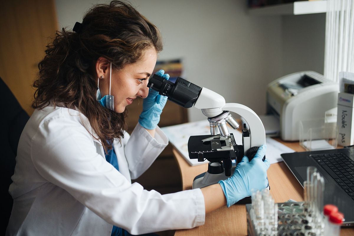 Innovative Ansätze in der Regenerativen Medizin: Die Rolle von BMP2 und FGF2 bei der Geweberegeneration