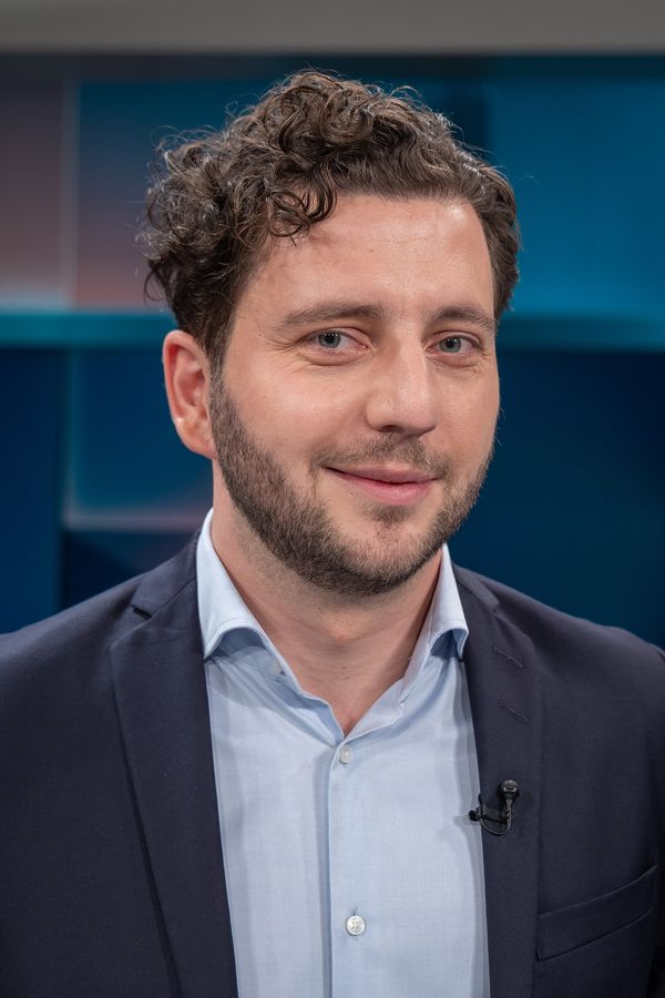 Grünen-Chef auf Wahlkampftour: Warum Felix Banaszak mit dem Wohnmobil unterwegs ist