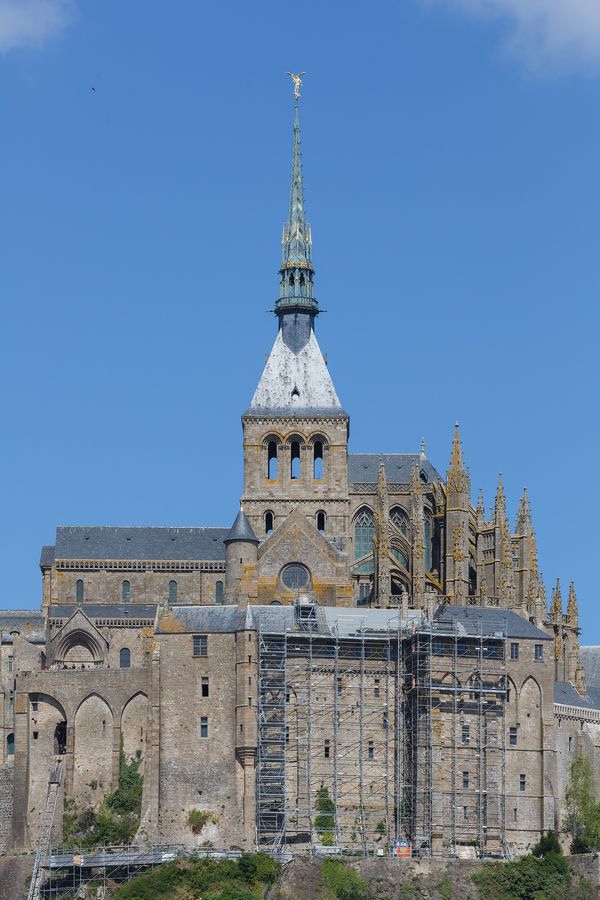Mont-Saint-Michel – Geschichte, kulturelle Bedeutung und Herausforderungen des Erhalts