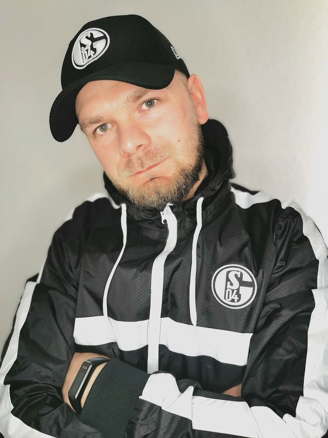 Schalke 04 steigt in die Bundesliga auf