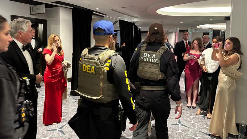 Schüsse beim Journalisten-Dinner: Debatte über Waffen in den USA