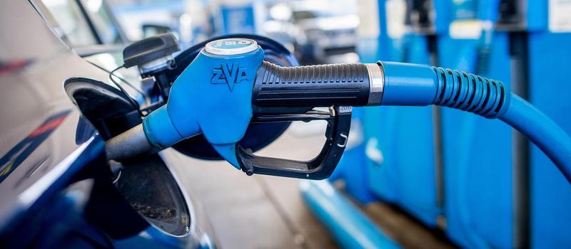 Bundestag beschließt Maßnahmen gegen hohe Spritpreise